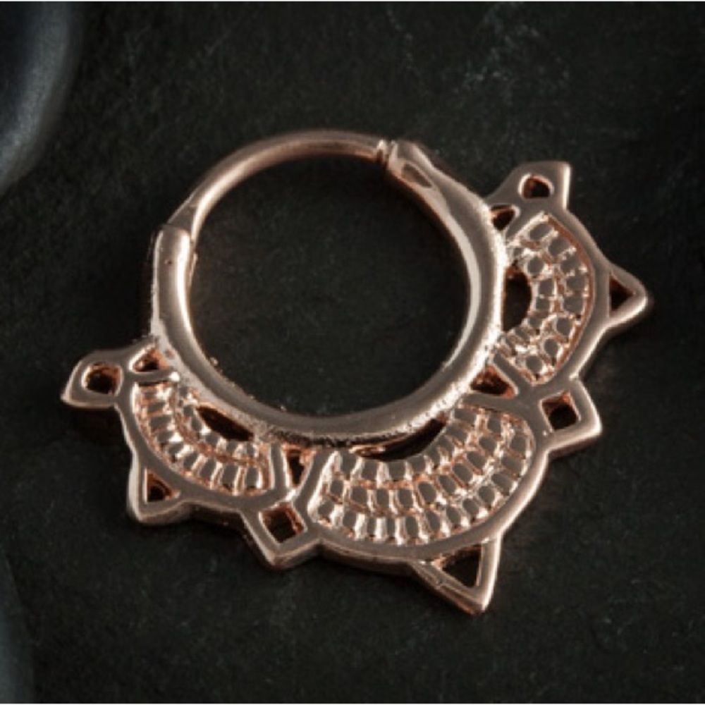 TAWAPA Lotus Septum Clicker Rose Gold